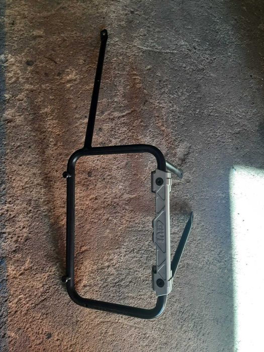 Suporte ferros para malas laterais givi Trekker Africa twin xrv 750