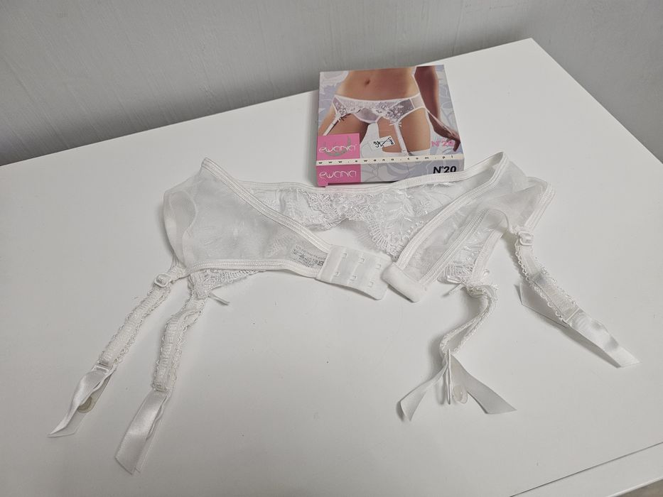 Pas do pończoch Ewana roz. M