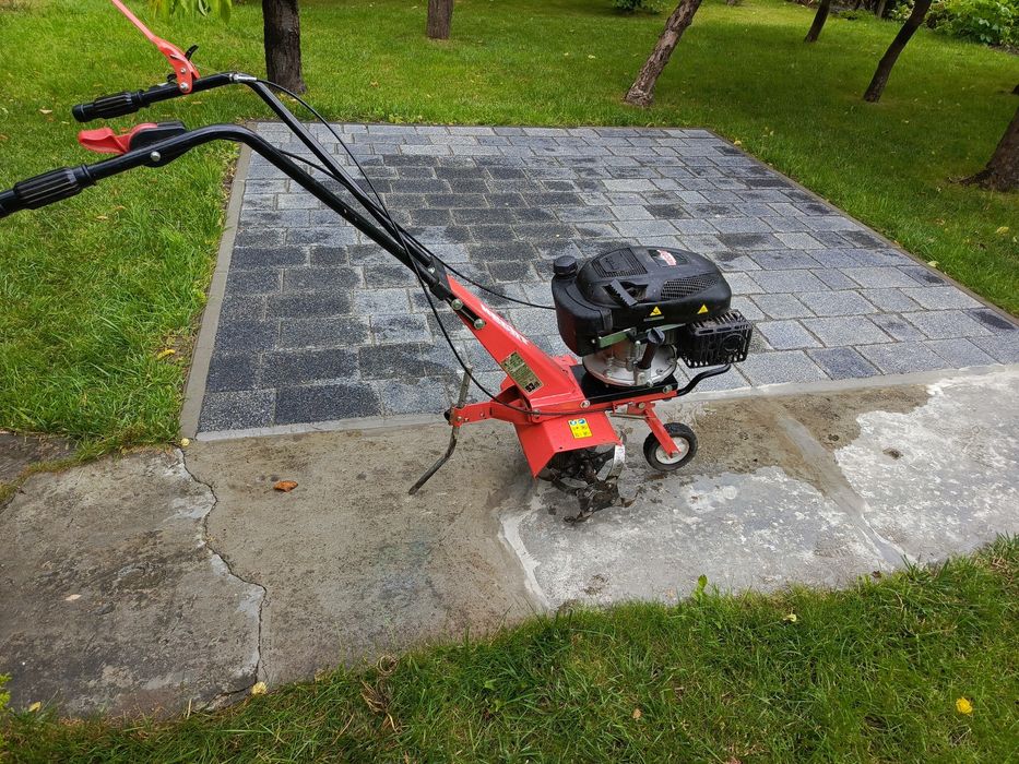 Glebogryzarka spalinowa