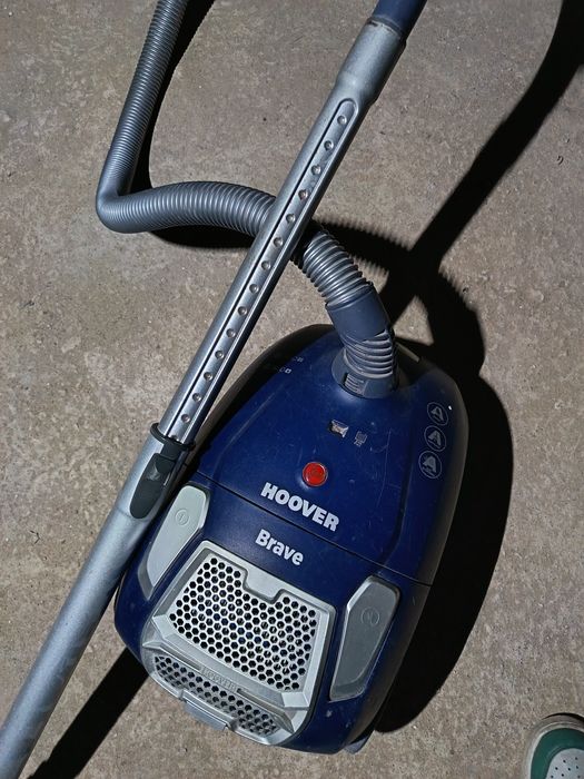 Aspirador hoover em bom estado, ofereço sacos