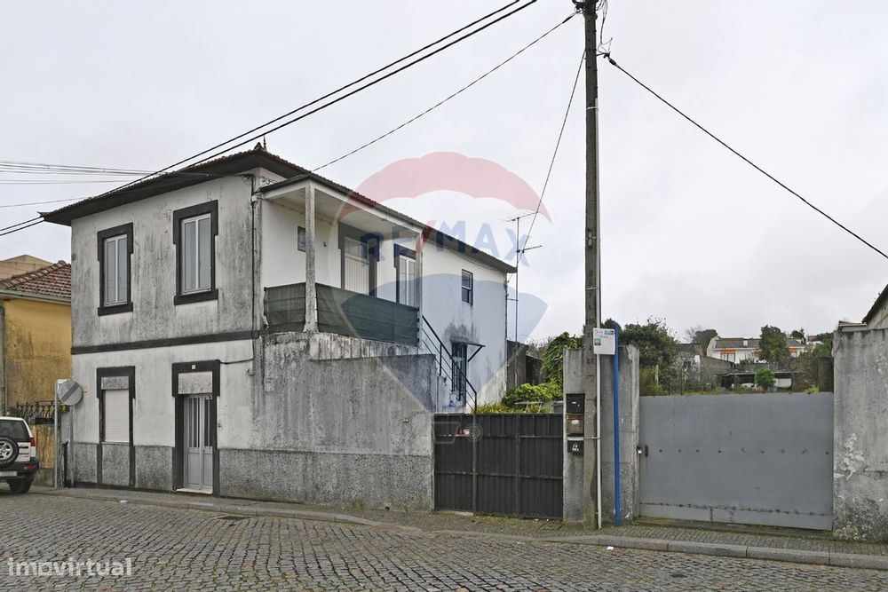 Moradia T4 para venda