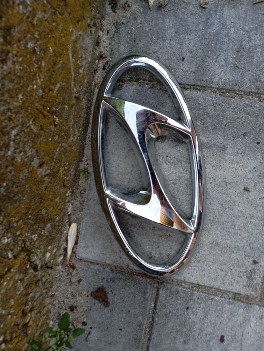 Znaczek emblemat logo przód Hyundai Tucson IV 4 Oryginał