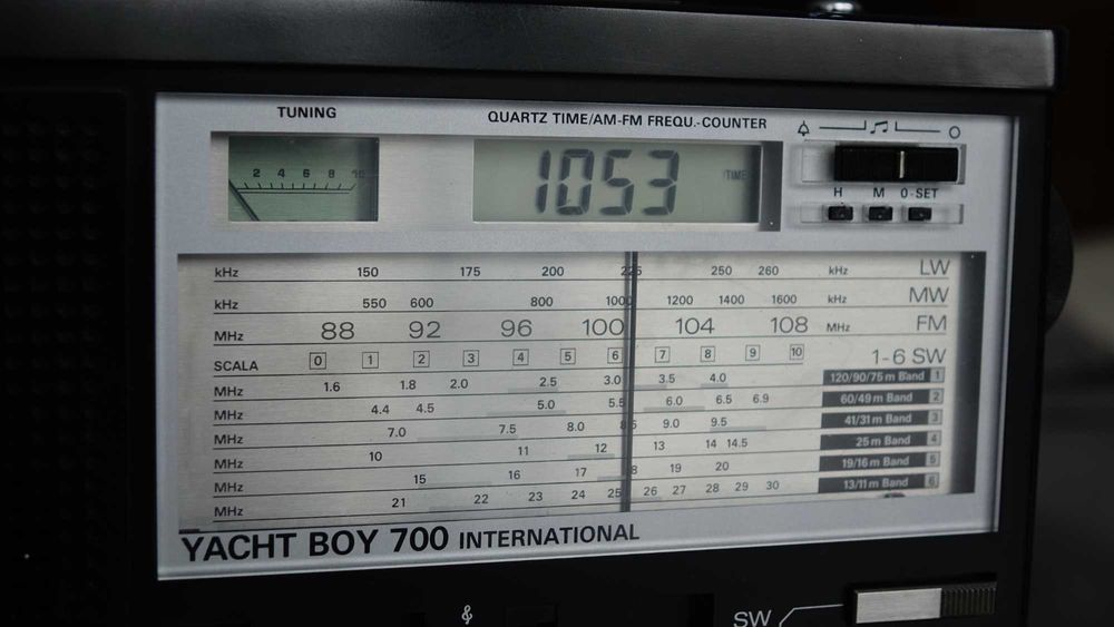 Odbiornik globalny GRUNDIG YACHT BOY 700 z SSB