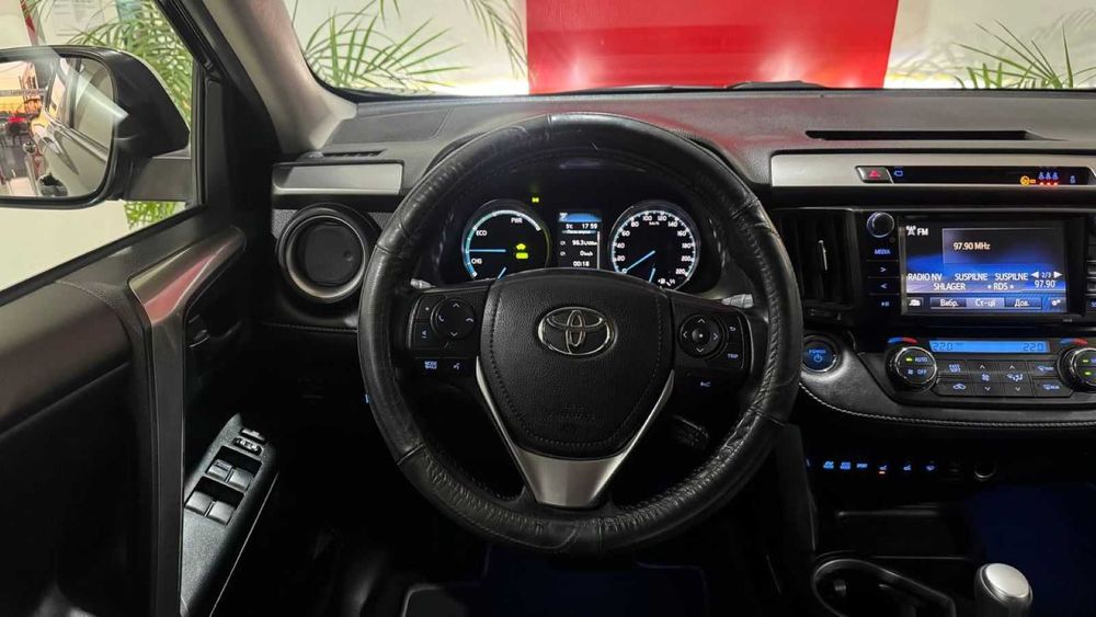 Toyota RAV4 2017 2.5 E-CVT Hybrid (197 к.с.) 2WD • Dynamic