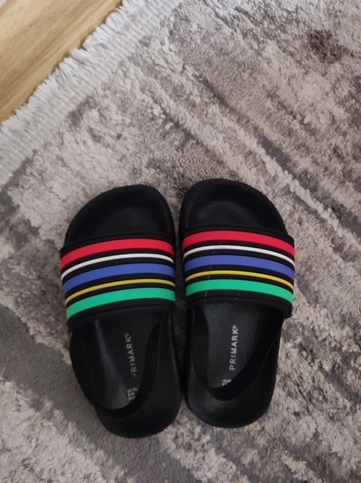 Дитячі шльопанці Primark
