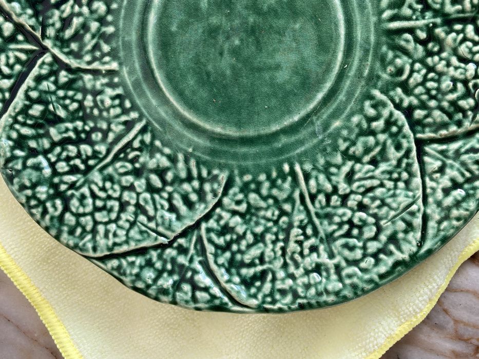 Dishware for use or decoration436285682044129284