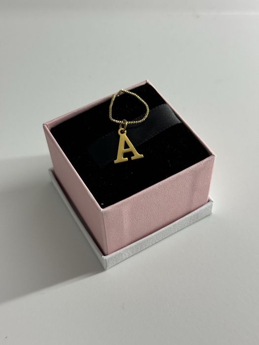 zloty naszyjnik litera A damski