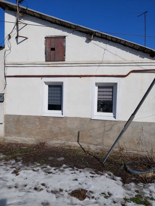 Продается небольшой домик с в районе центрального рынка