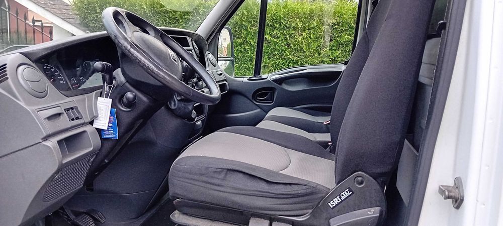 Iveco 35c17 contentor