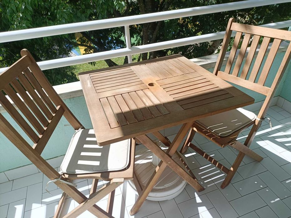 Mesa de exterior marca kasa