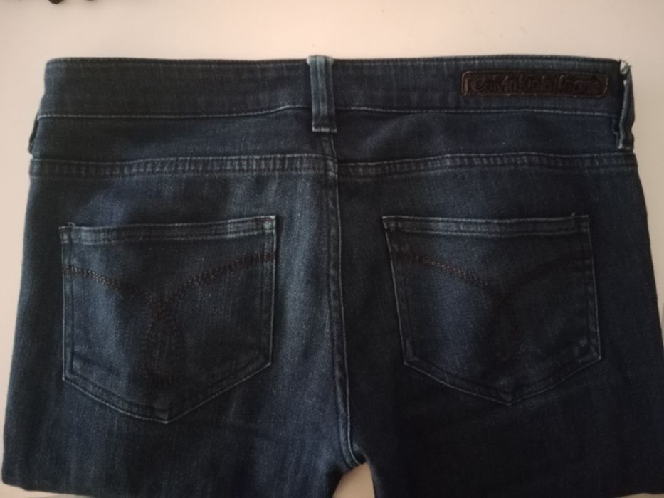 Calvin Klein S M 28 32 jeansy spodnie jeansowe granatowe
