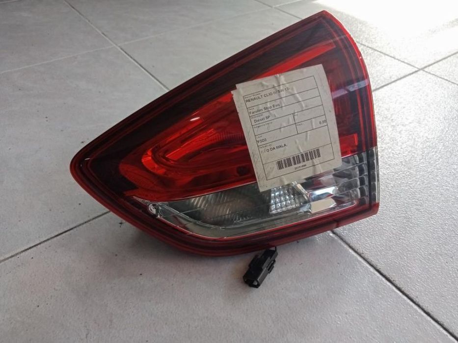 Farolim direito da mala Renault Clio IV SW / 265502395R