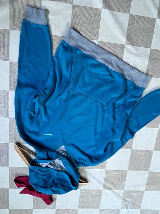 Nike bluza  sportowa bawełniana z kapturem L/XL wyprzedaż