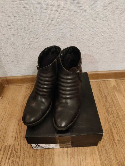 Ботинки осінні жіночі.