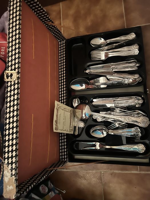 Faqueiro banhado a prata