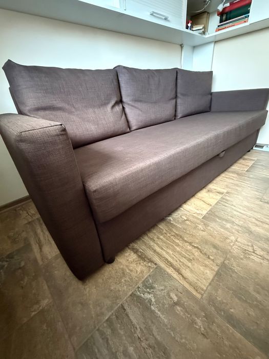 Sofa 3-osobowa, rozkładana, brązowa (IKEA)