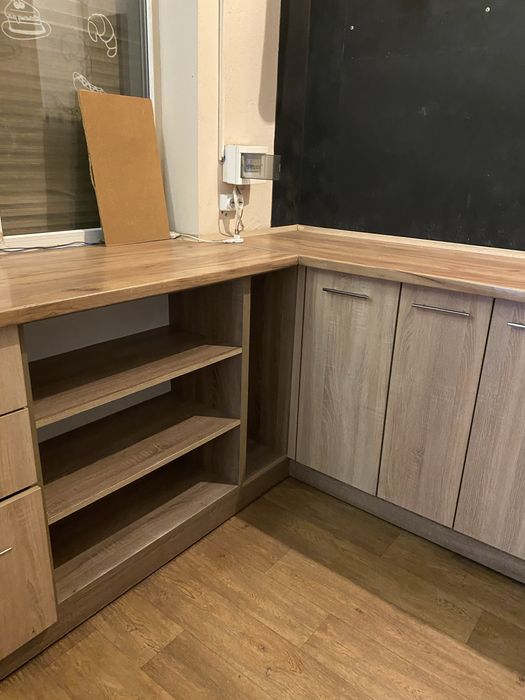 Готові меблі на кухню, в ідеальному стані