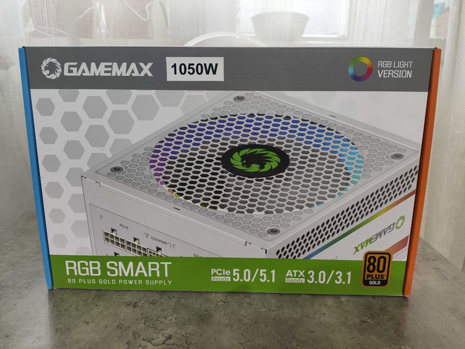 Блок живлення GameMax 1050W