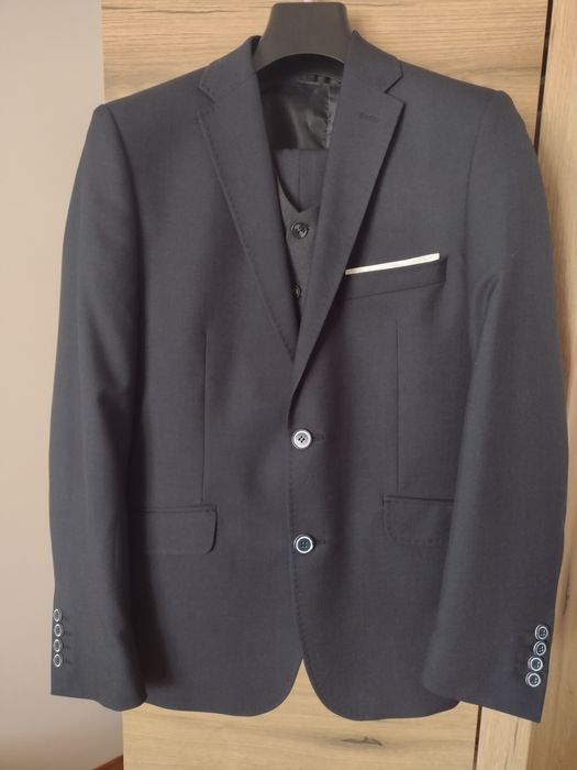 Garnitur Ozzano stan idealny rozmiar 170/104/92/A