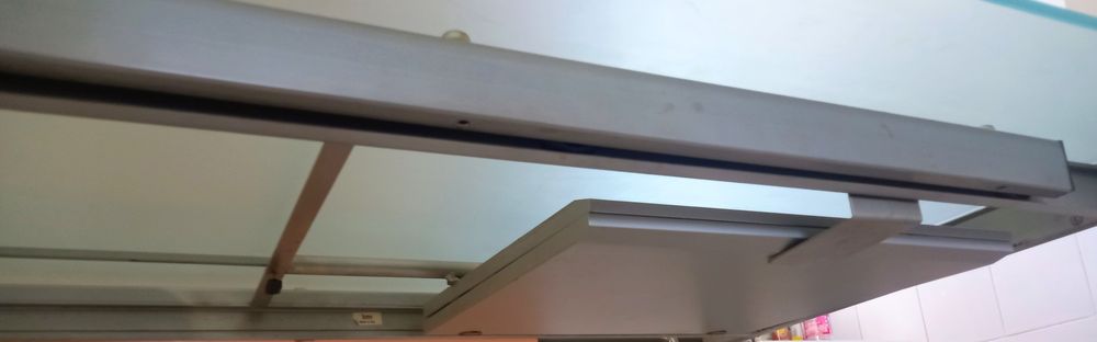 Mesa metálica tampo vidro 85x142cm extensível Qualidade