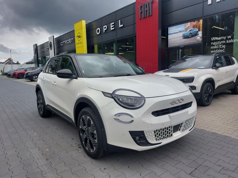 Fiat 600 Fiat 600 Hybrid La Prima 1.2 145 KM