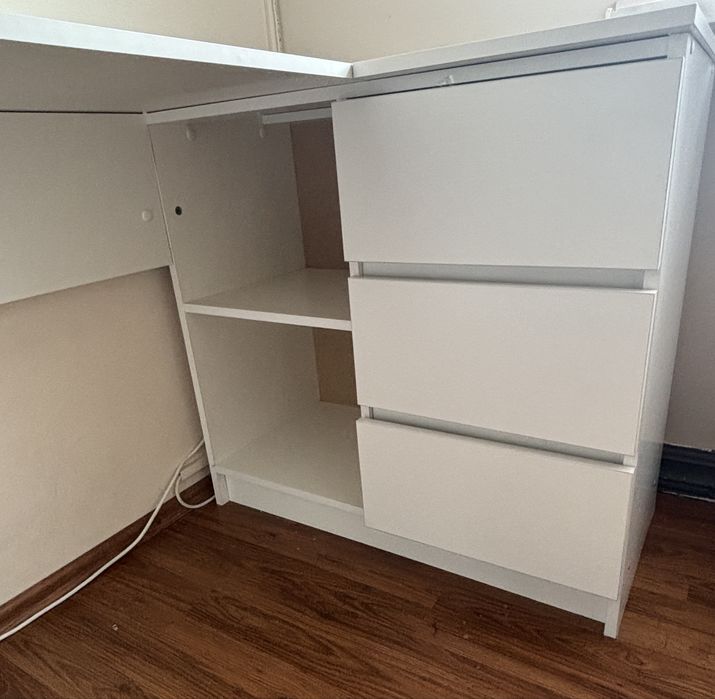 Biurko narożne białe