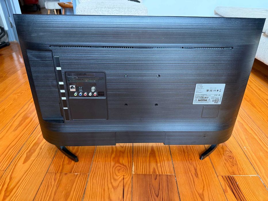 Smart TV Samsung modelo: UE32T5305CK. Em bom estado