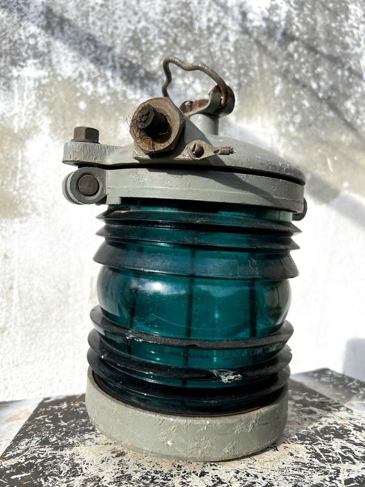 Lampada nautica antiga