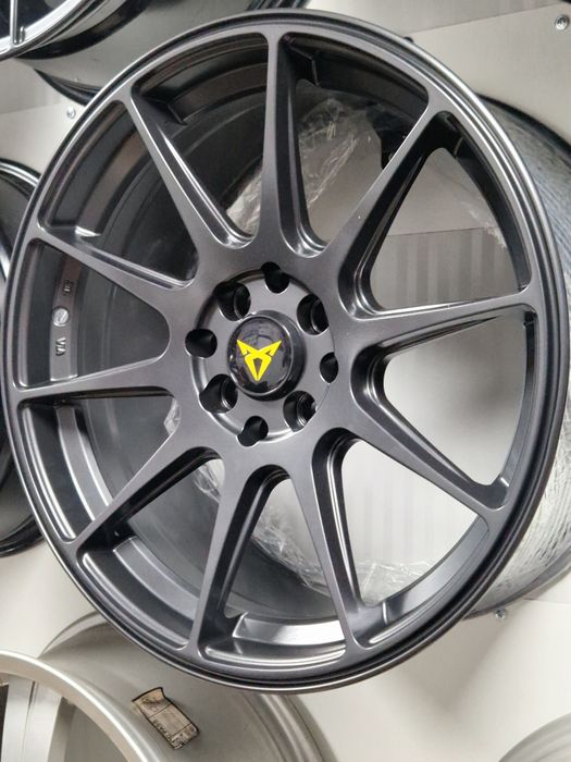 Felgi Japan Racing JR11   8J17 4X100 4X114.3