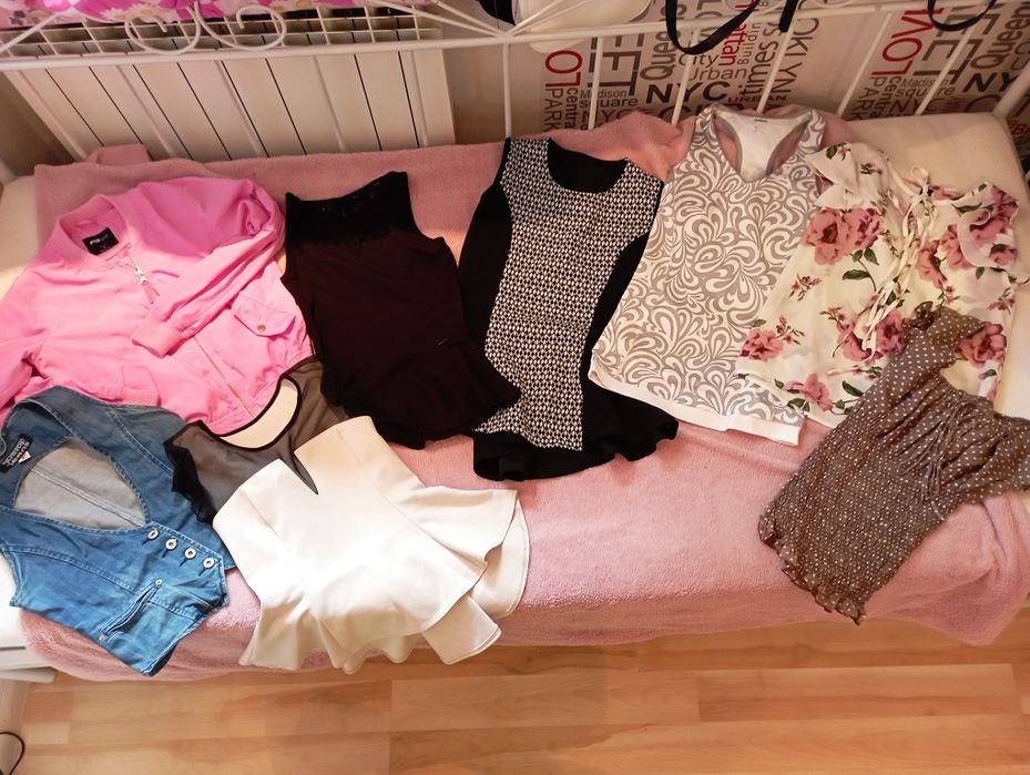 Paczka ubrań rozmiar S sztuk 8. Cena za wszystko