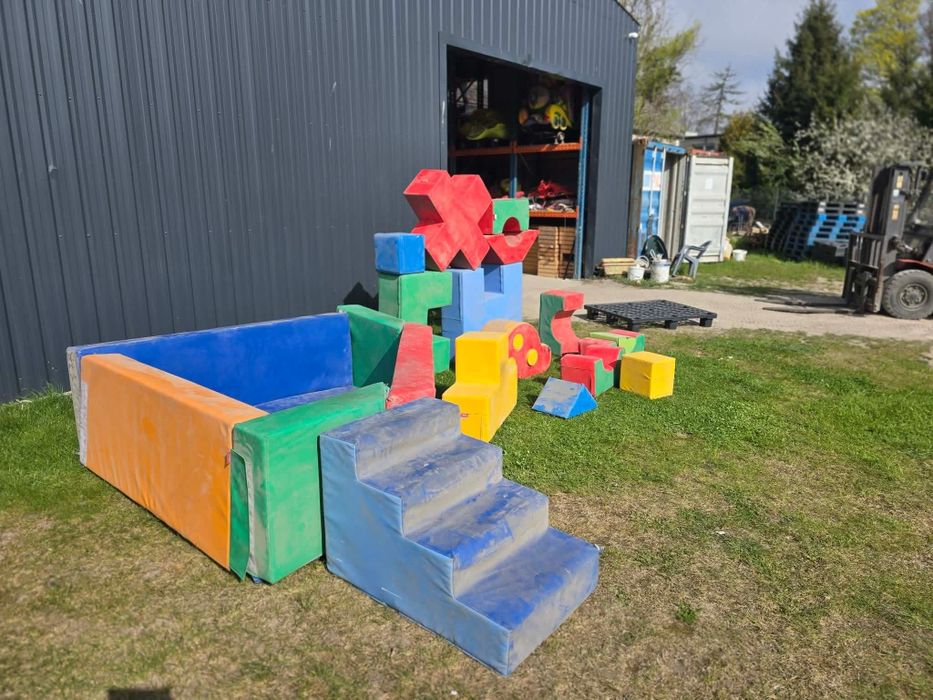Suchy basen + pilki + klocki piankowe, terapeutyczne, rehabilitacyjne