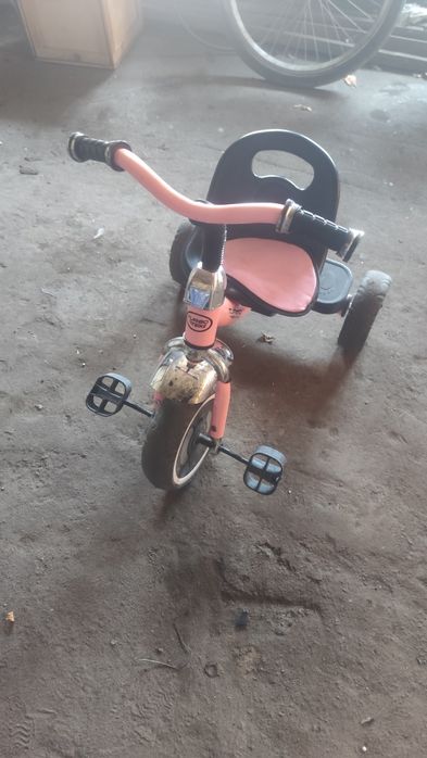 Трёхколёсный велосипед