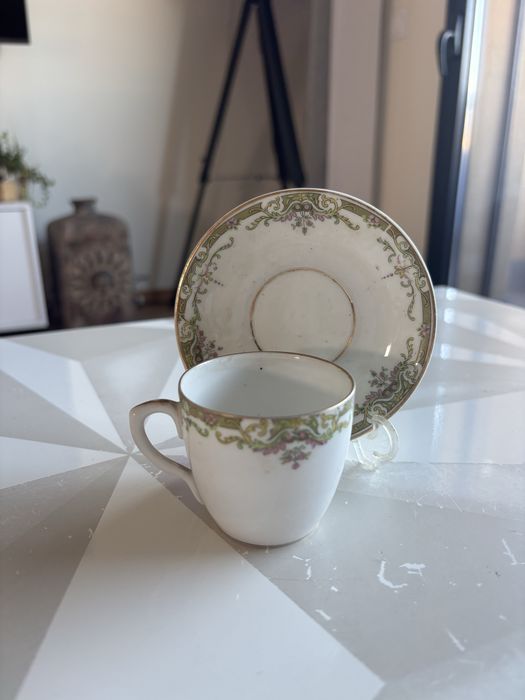 Chávena de Café Vista Alegre Antiga (1881–1921) – Marca da Cegonha