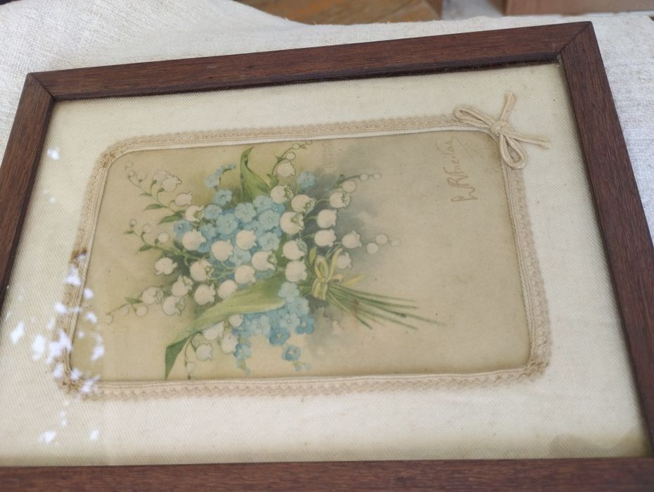 Antique Frames with Floral Engravings64285347606787122