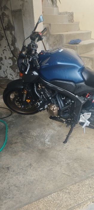 Moto Honda CB 650 r