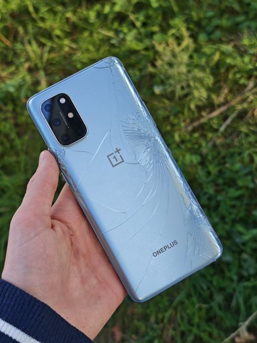Продам OnePlus 8t