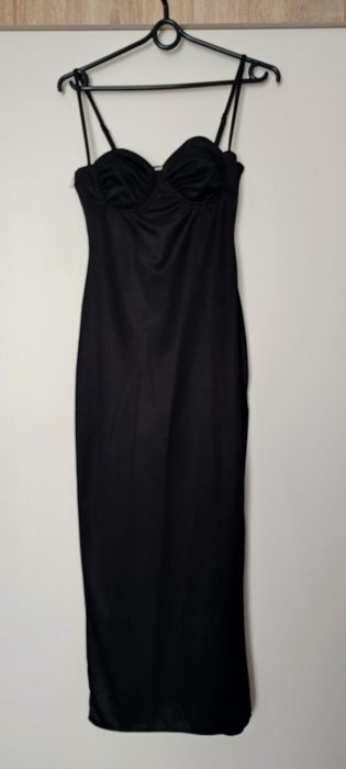 Sukienka wieczorowa czarna