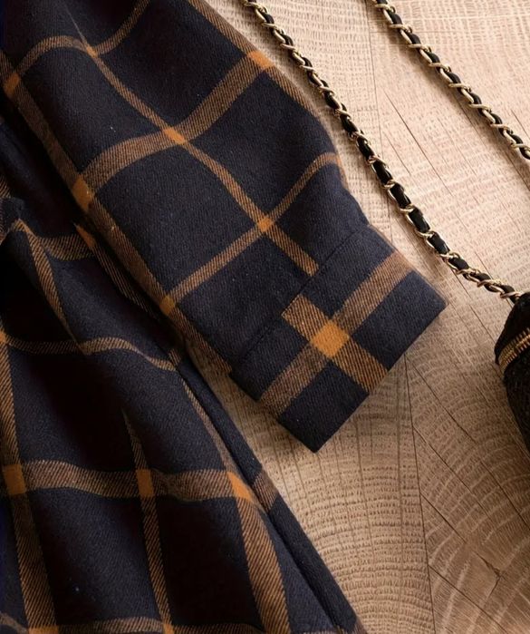 Сукня в клітинку