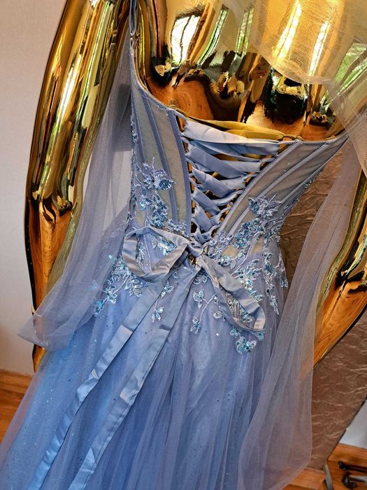 Piękna suknia na studniówkę Paradis Glamour Blue R34. Polski producent