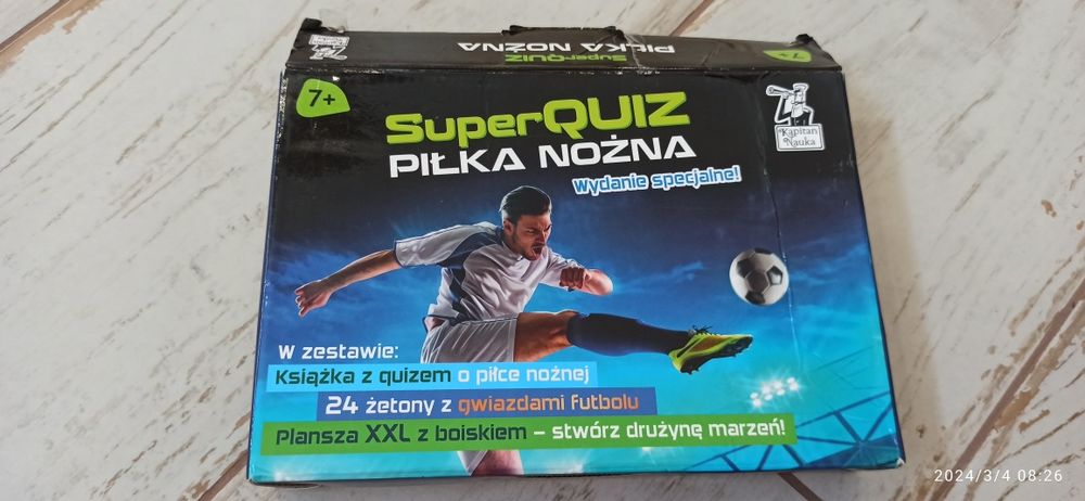 Super quiz Piłka nożna wewnątrz nowa