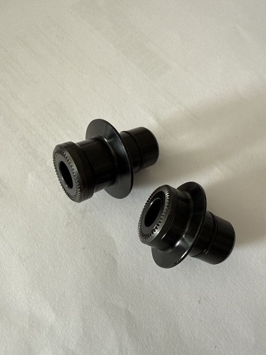 Adapter piasty przedniej DT Swiss 350 370 Thru Bolt 9mm 9x100 NOWE