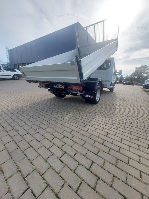 Usługi koparką 3 tony