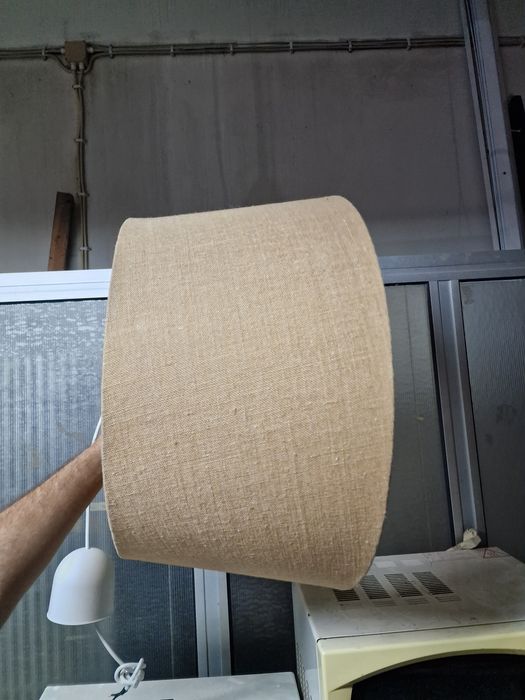 Candeeiro de teto com abajur