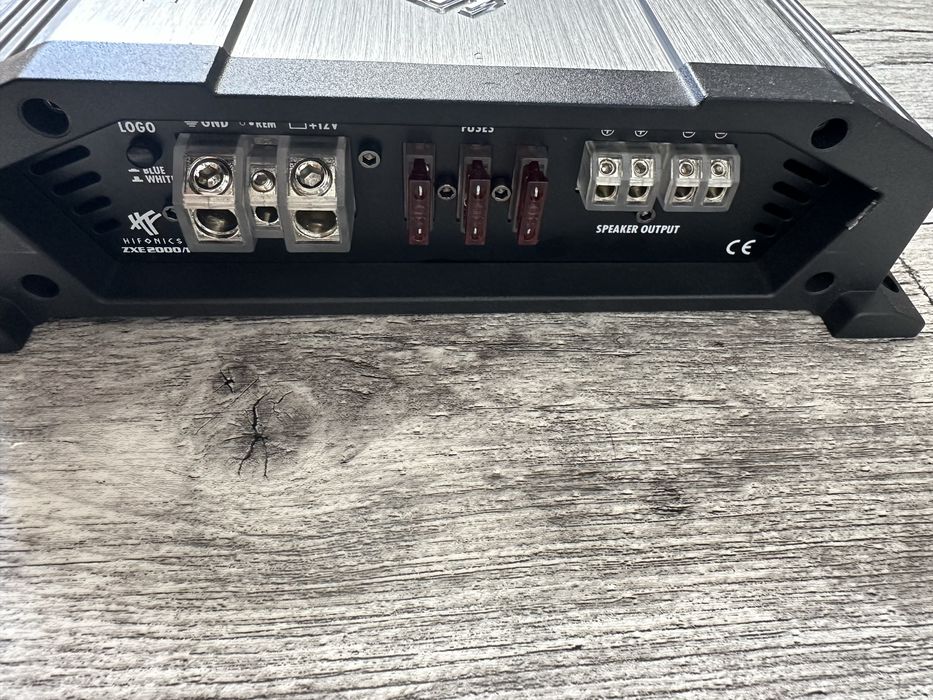 Hifonics ZXE2000.1 wzmacniacz samochodowy pilot w zestawie