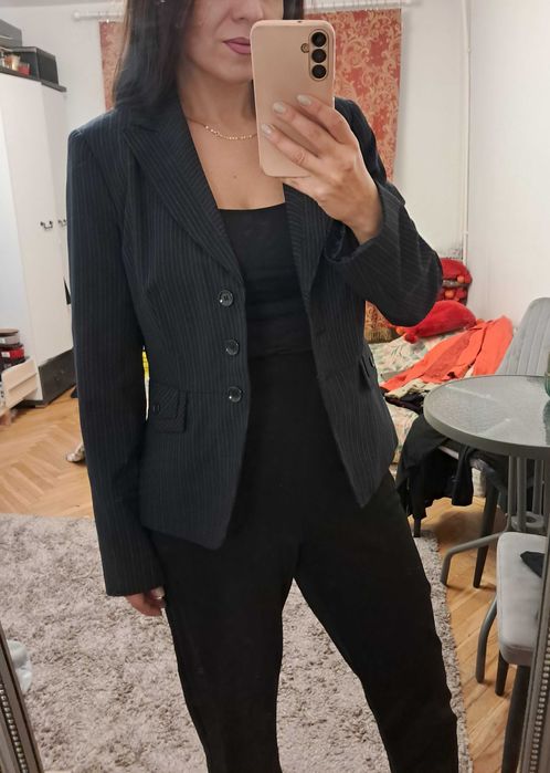 Ciemno-granatowa elegancka marynarka w paski rozm. M