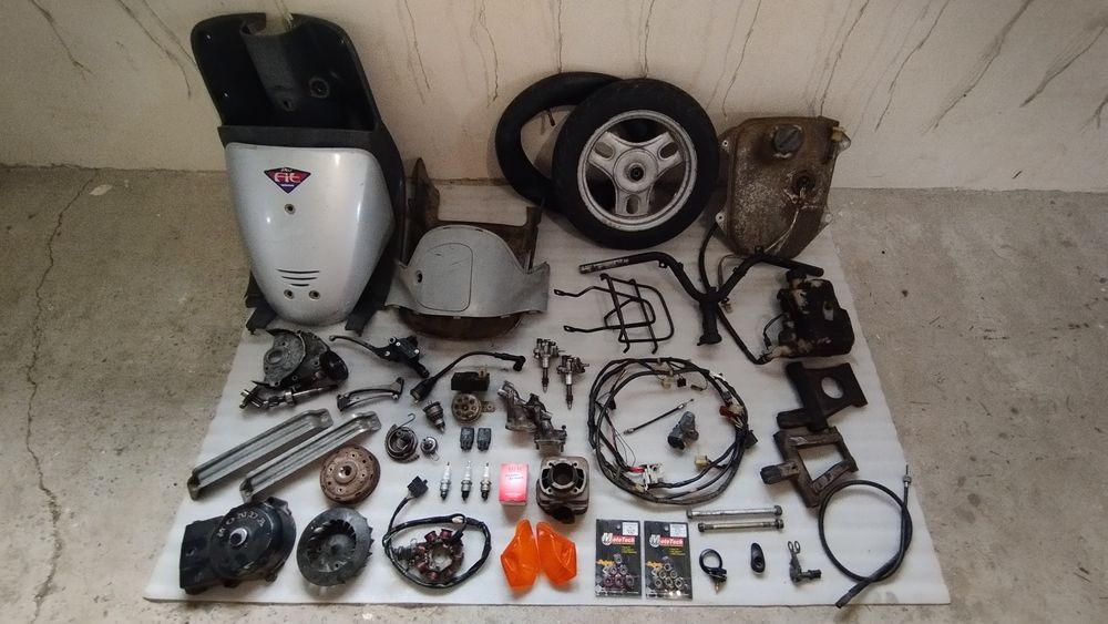 Разборка/Пластик Хонда Дио 18/25/27/28/SR/ZX/Fit