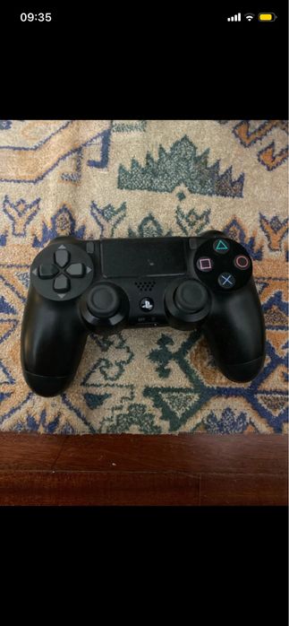 Vendo PS4 mais fifa 25