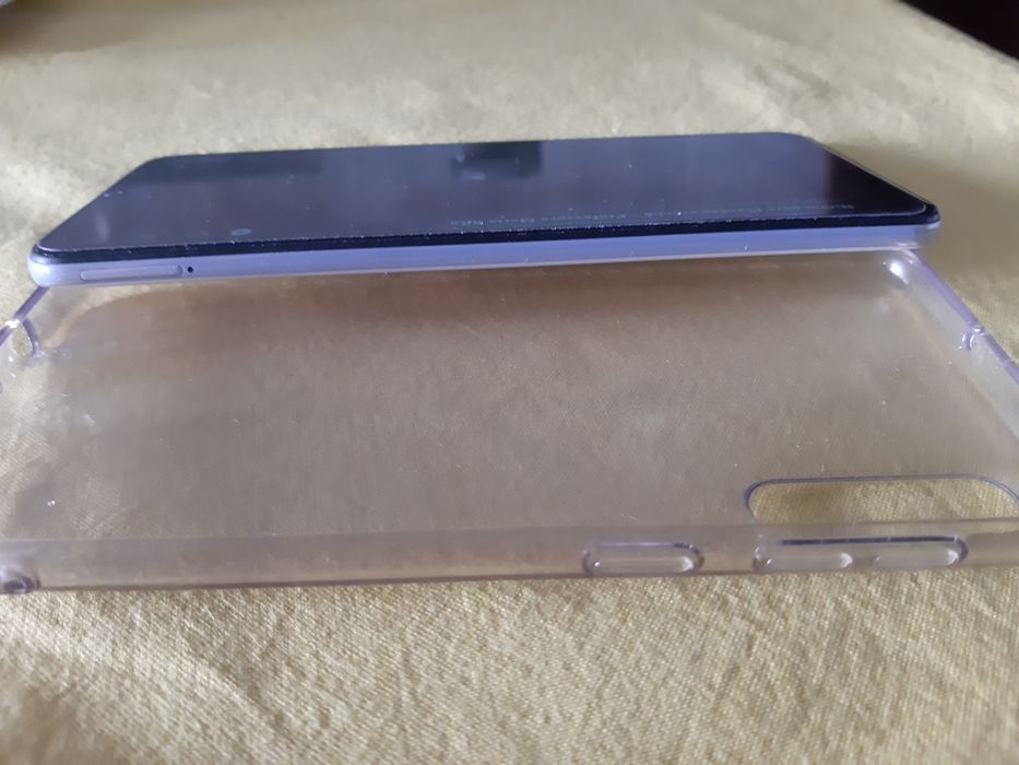 Vendo um smartphone  A 50 128gb branco