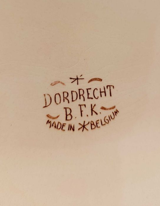 Terrina e Travessa em Faiança