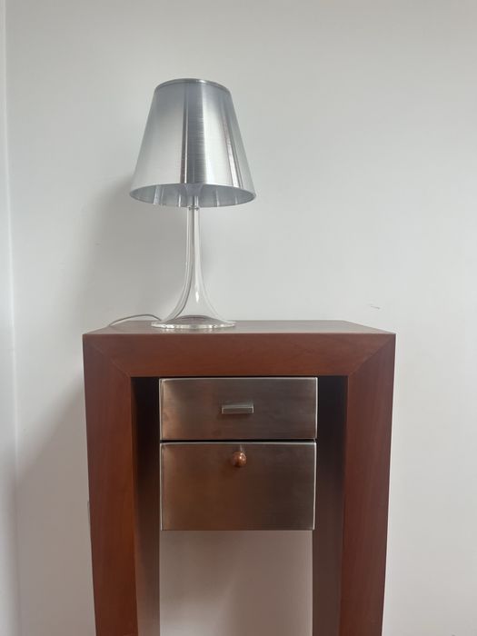 Movel decorarivo  com gavetas aco inox